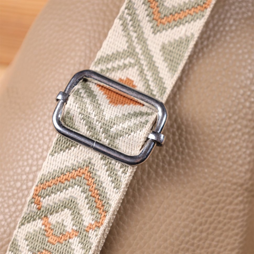 Женская слинг сумка из фактурной кожи с текстильным ремешком Vintage 103150 бежевая modnotak фото №10