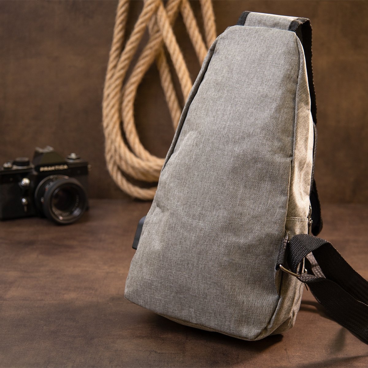 Удобная мужская сумка-слинг из плотного текстиля в сером цвете Vintage (20563)