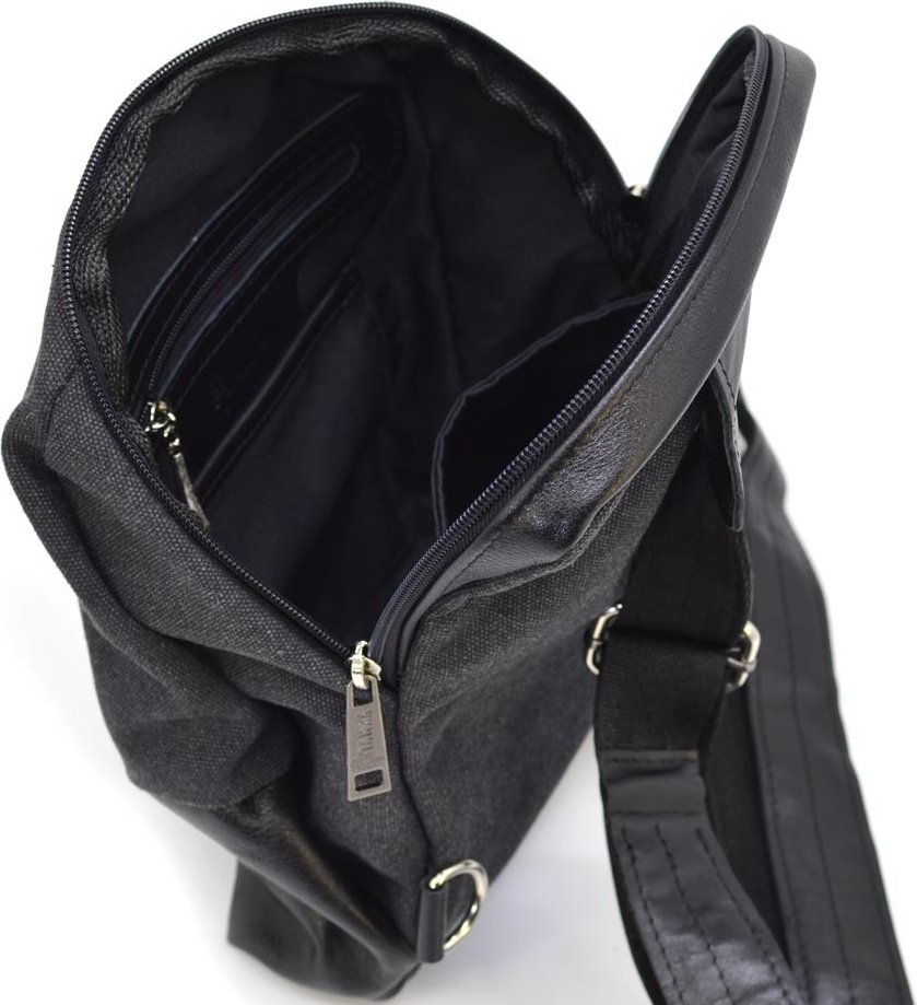 Мужской рюкзак-слинг на одно плечо из натуральной кожи и текстиля TARWA (21689)
