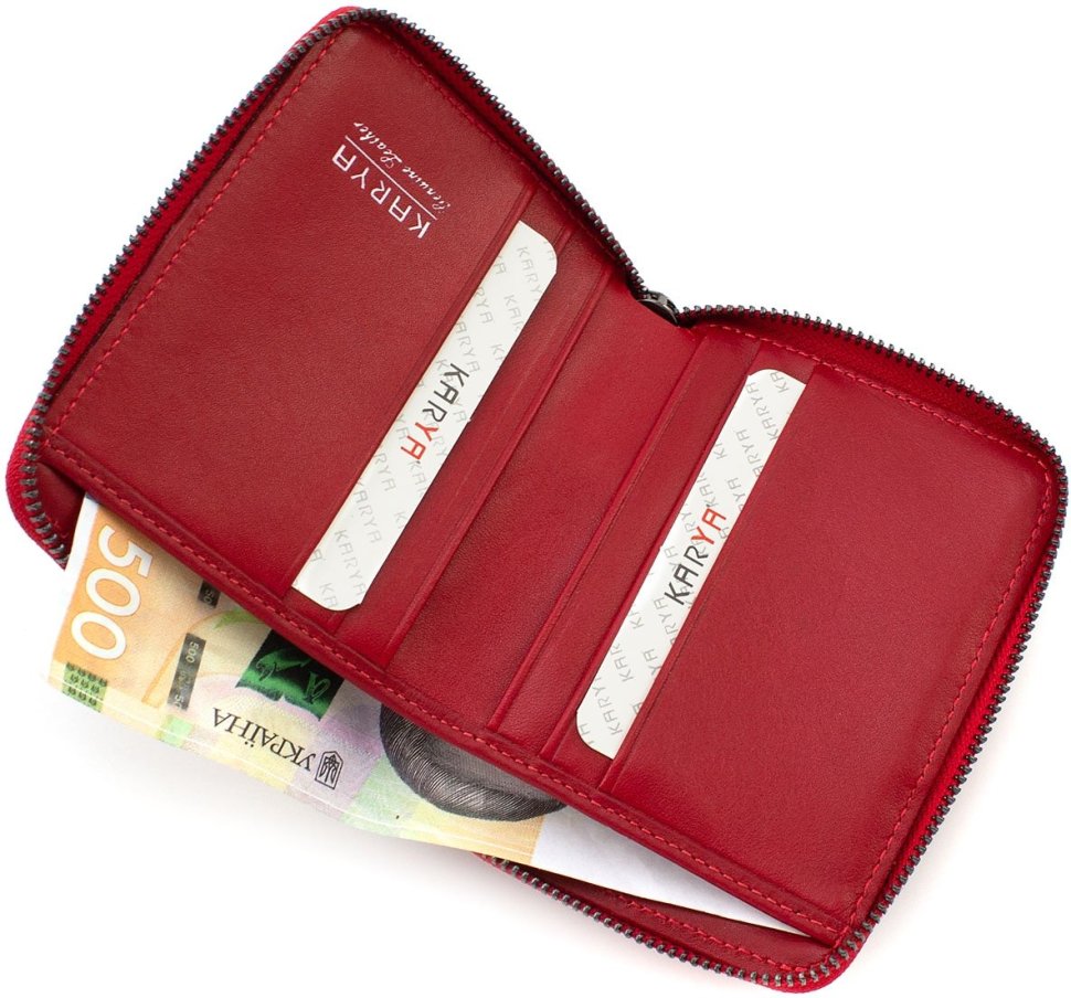 Шкіряний жіночий гаманець-картхолдер червоного кольору з секціями під картки KARYA (19830)