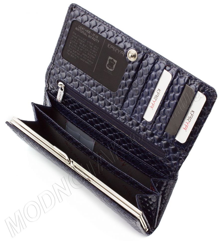 Компактний лаковий гаманець синього кольору KARYA (17540)