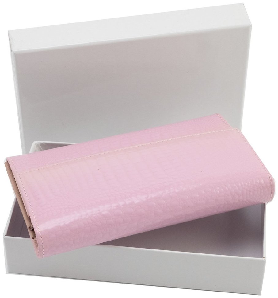 Лакований шкіряний жіночий гаманець Leather Collection 97751 рожевого кольору modnotak фото №10