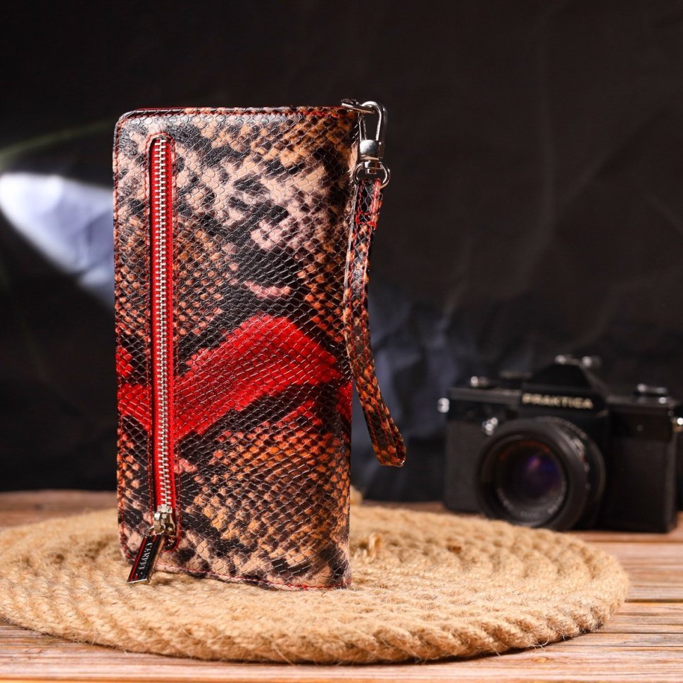 Лакований жіночий гаманець-клатч з натуральної шкіри з тисненням під змію CANPELLINI (2421541)
