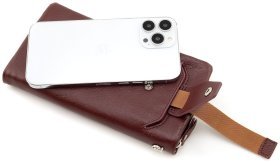 Кожаный женский кошелек с отделением для телефона ST Leather 90852 бордового цвета