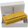 Желтый кожаный кошелек из фактурной кожи большого размера KARYA (21060) - 9