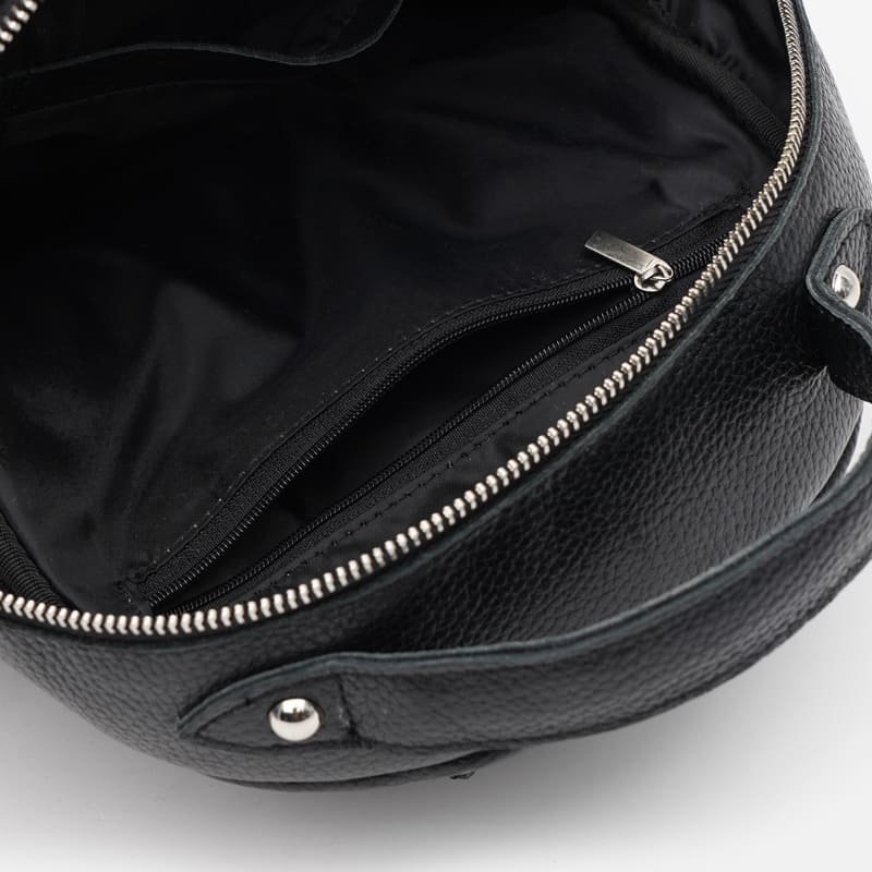 Жіночий шкіряний чорний рюкзак невеликого розміру Ricco Grande (19286)