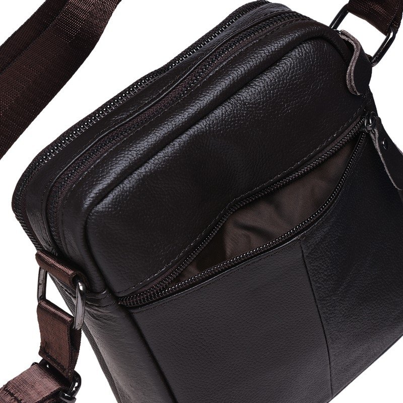 Коричнева чоловіча сумка на плече маленького розміру з натуральної шкіри Borsa Leather (21317)