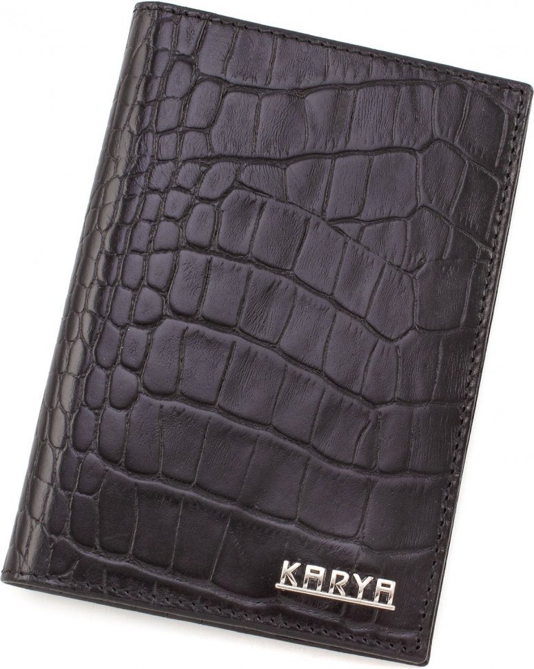 Чорна обкладинка на паспорт з натуральної шкіри з тисненням KARYA (094-53)