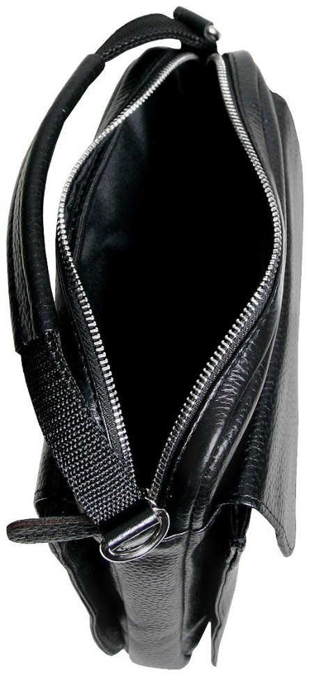 Шкіряна чоловіча сумка планшет через плече чорного кольору на блискавці Vip Collection 102653 фото №7 Шкіряна чоловіча сумка планшет через плече чорного кольору на блискавці Vip Collection 102653 modnotak фото №7