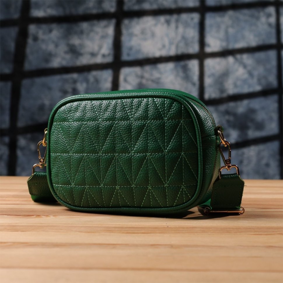 Компактная женская сумка из фактурной кожи прошитая нитью Vintage 103153 зеленого цвета modnotak фото №10