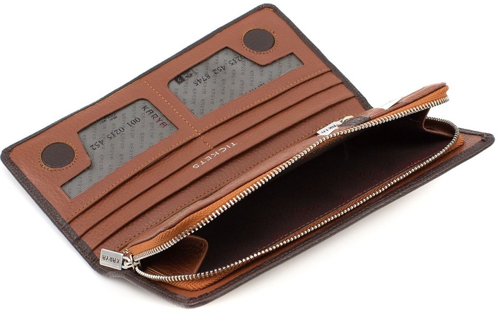 Шкіряний жіночий гаманець великого розміру у коричневому кольорі KARYA (19897)