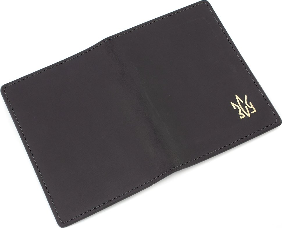 Чорна вінтажна обкладинка для військового квитка з натуральної шкіри ЗСУ-герб Grande Pelle (13117)
