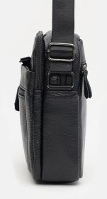 Чоловіча недорога шкіряна сумка чорного кольору на дві змійки Borsa Leather (21318)