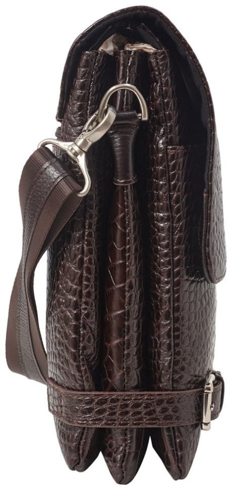 Мужская плечевая сумка среднего размера из натуральной кожи под крокодила в коричневом цвете DESISAN 81755 фото №3 Мужская плечевая сумка среднего размера из натуральной кожи под крокодила в коричневом цвете DESISAN 81755 modnotak фото №3