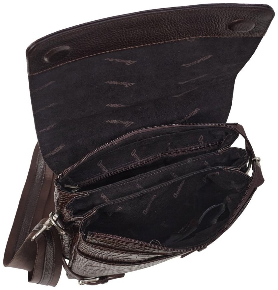 Мужская плечевая сумка среднего размера из натуральной кожи под крокодила в коричневом цвете DESISAN 81755 фото №6 Мужская плечевая сумка среднего размера из натуральной кожи под крокодила в коричневом цвете DESISAN 81755 modnotak фото №6