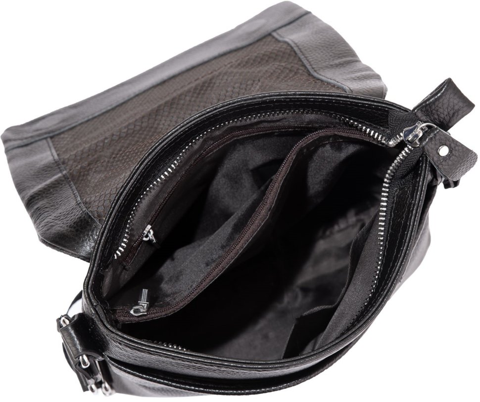 Шкіряна чоловіча сумка-планшет чорного кольору через плече з клапаном Tiding Bag (21553)