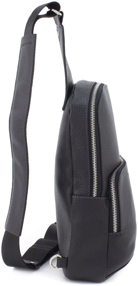 Чорна чоловіча сумка-слінг з італійської шкіри з вираженою фактурою Grande Pelle 70756
