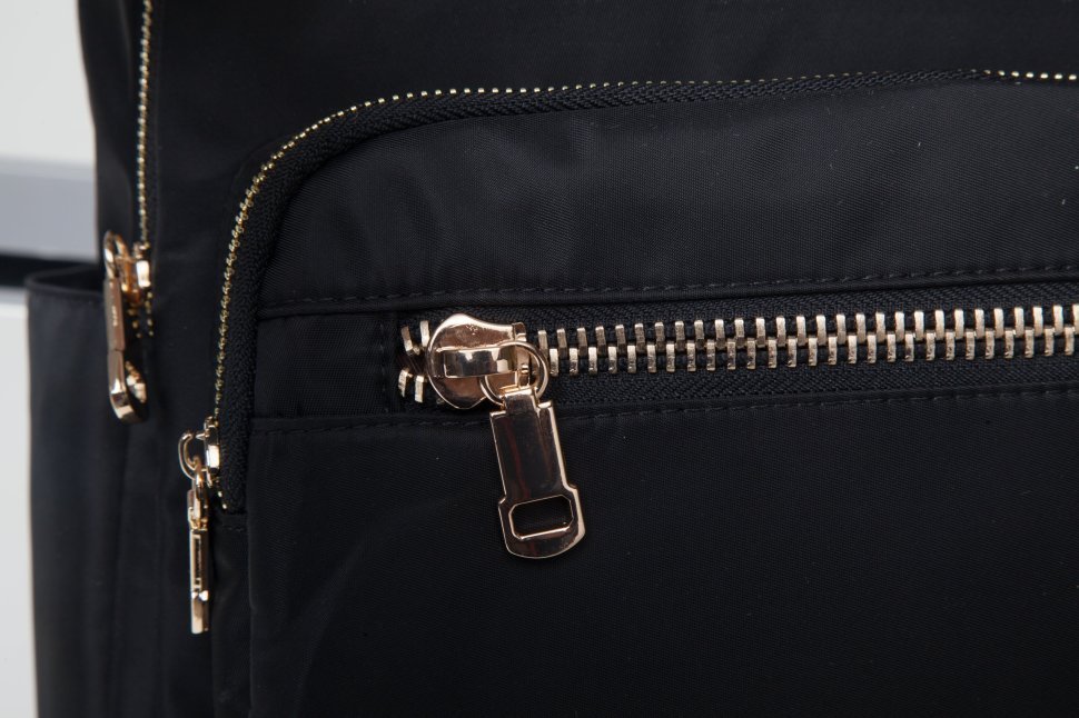 Чорний жіночий рюкзак з водонепроникного нейлону VINTAGE STYLE (14805)