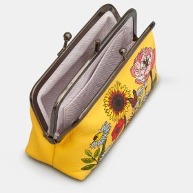 Жіночий шкіряний гаманець на поцілунку Yoshi Y1328 Wildflowers 94956 (жовтого кольору з квітковим принтом)