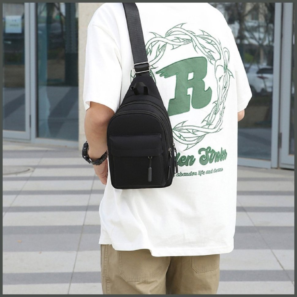 Мужская текстильная сумка-слинг черного цвета через плечо Confident 77456