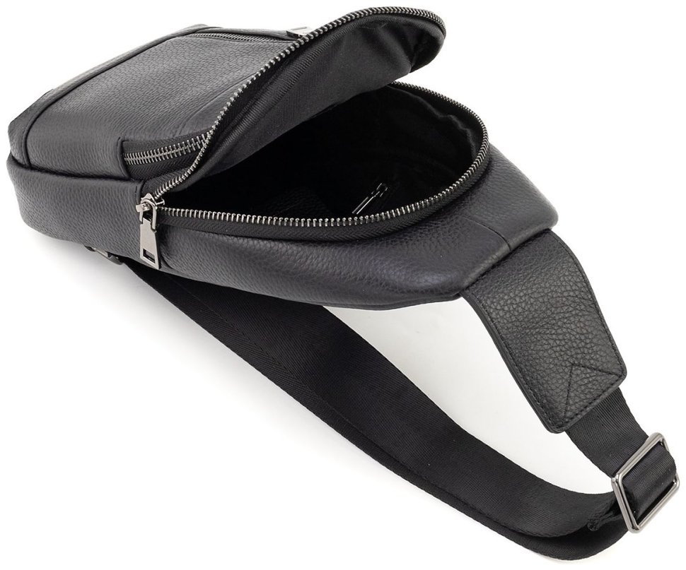 Чоловіча сумка-слінг із фактурної натуральної шкіри Leather Collection 94557 чорного кольору modnotak фото №8