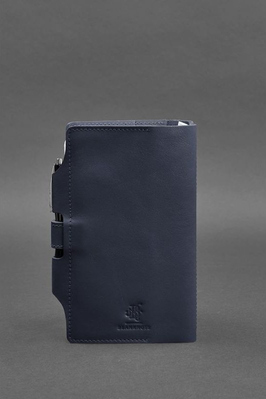 Темно-синий кожаный блокнот А5 (Софт-бук) с фиксацией на хлястик с кнопкой - BlankNote (42058)