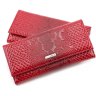 Жіночий червоний гаманець з тисненням під шкіру змії KARYA (16145) - 5