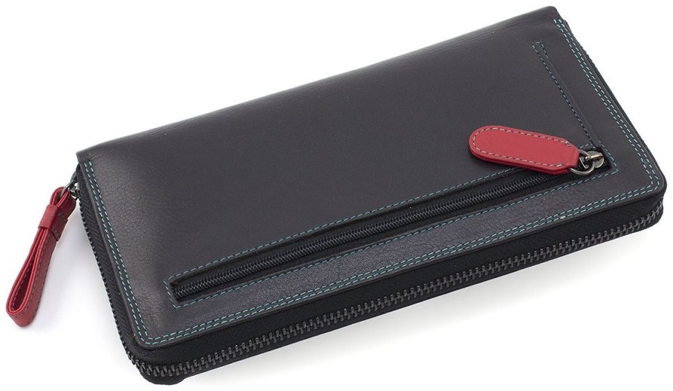 Просторий жіночий гаманець з натуральної шкіри чорного кольору на блискавці Visconti Iris 68758