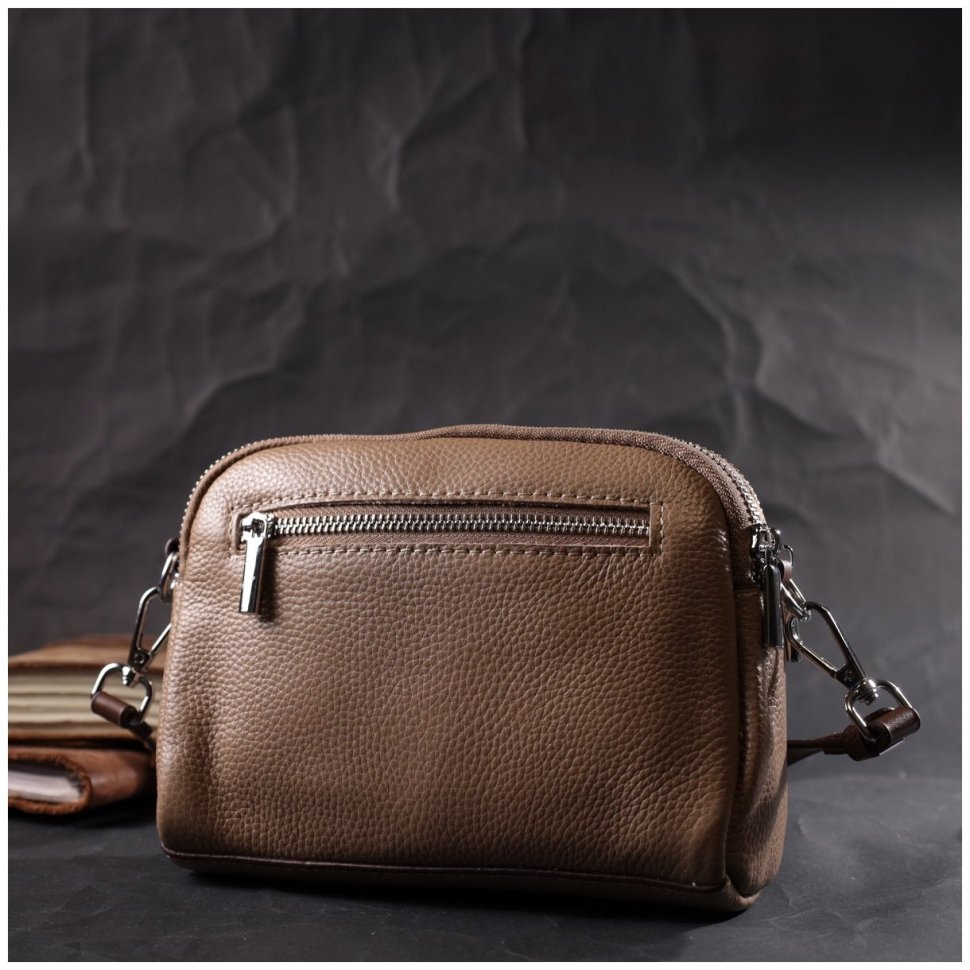 Маленька жіноча сумка з натуральної шкіри бежевого кольору на дві блискавки Vintage 2422322