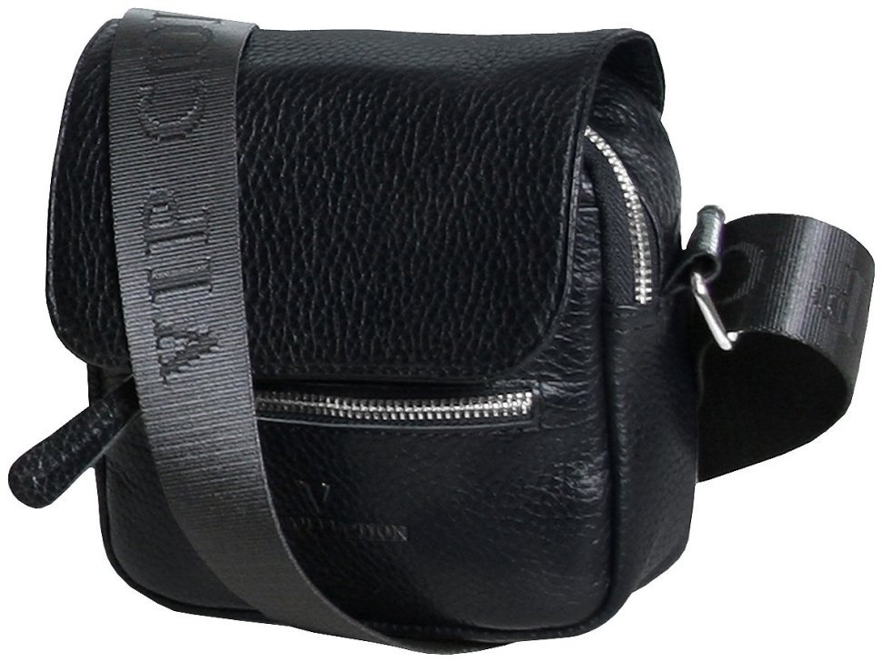 Невелика чоловіча сумка на магніті із фактурної шкіри через плече Vip Collection чорного кольору 102659 фото №2 Невелика чоловіча сумка на магніті із фактурної шкіри через плече Vip Collection чорного кольору 102659 modnotak фото №2