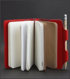 Женский кожаный блокнот (Софт-бук) с коралловой обложкой BlankNote (13659)