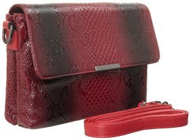 Женская сумка-кроссбоди из лакированной кожи под змею в красном цвете Desisan 80060