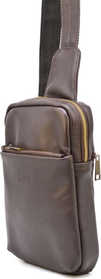 Коричневый мужской слинг-рюкзак на одно плечо из натуральной гладкой кожи TARWA (21652)