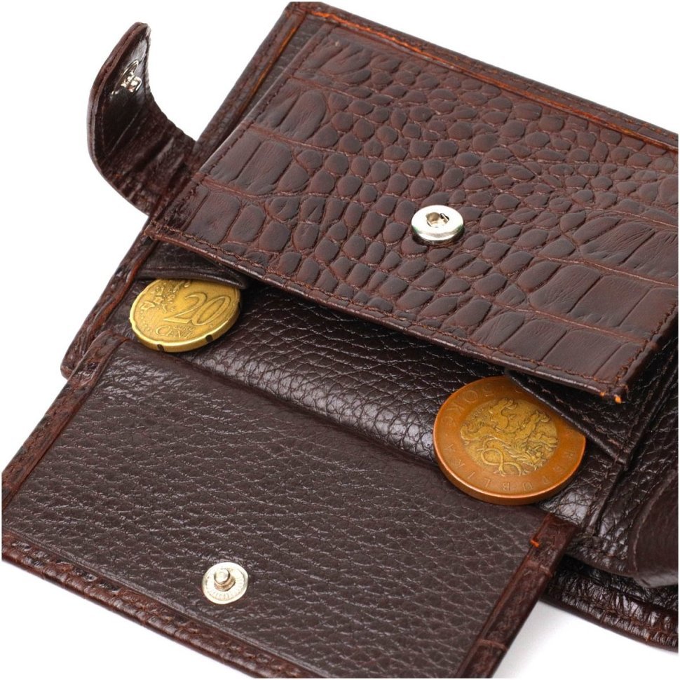 Чоловічий гаманець з натуральної шкіри коричневого кольору з тисненням під крокодила BOND (2422043)
