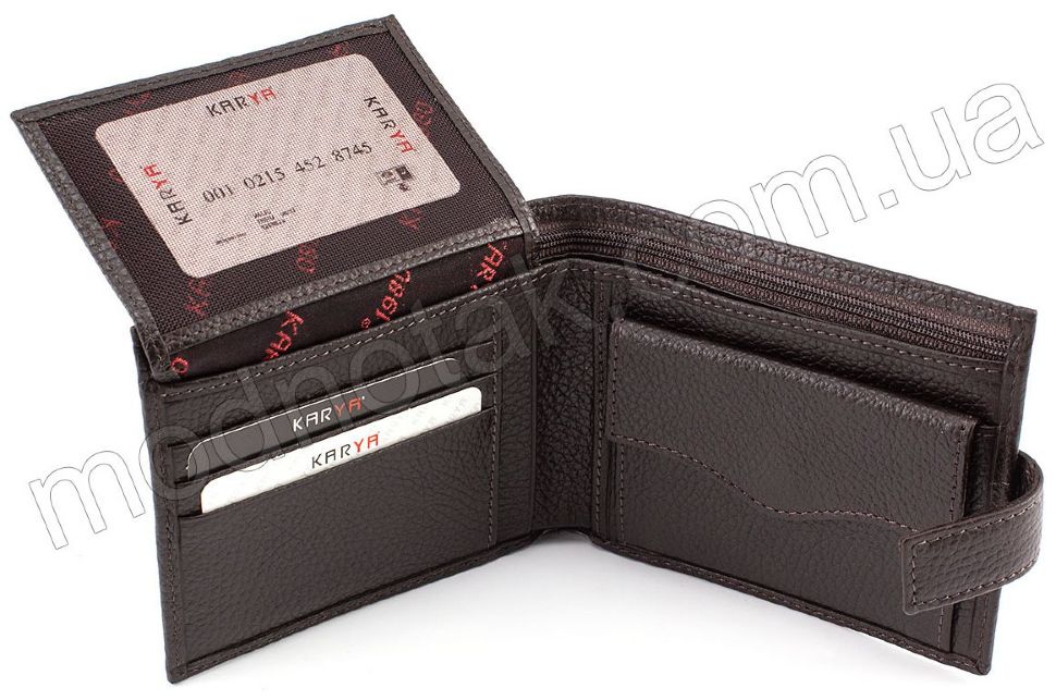 Шкіряний коричневий гаманець з хлястиком на кнопці KARYA (0440-39)