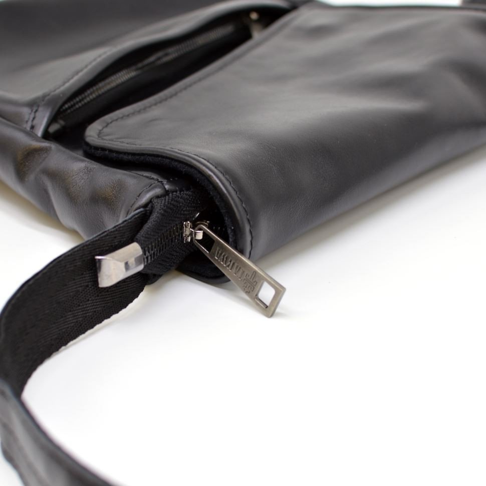 Черная мужская сумка-планшет через плечо из натуральной кожи с клапаном TARWA (21675)