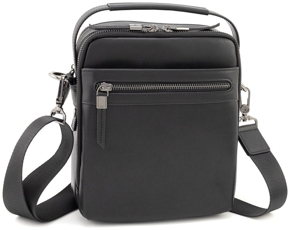 Чоловіча шкіряна сумка-барсетка з ручкою та плечовим ременем Leather Collection 94561 чорного кольору фото №1 Чоловіча шкіряна сумка-барсетка з ручкою та плечовим ременем Leather Collection 94561 чорного кольору modnotak фото №1