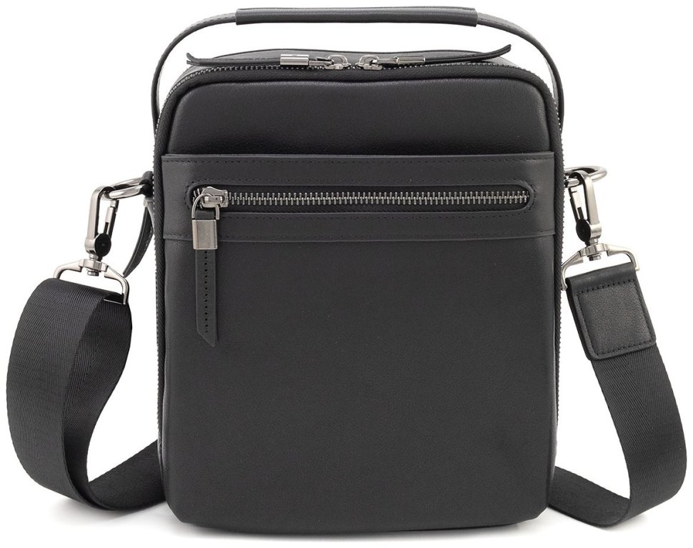 Чоловіча шкіряна сумка-барсетка з ручкою та плечовим ременем Leather Collection 94561 чорного кольору фото №4 Чоловіча шкіряна сумка-барсетка з ручкою та плечовим ременем Leather Collection 94561 чорного кольору modnotak фото №4