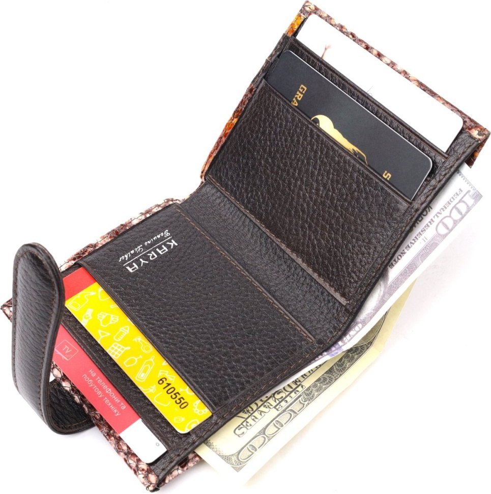 Різнокольоровий маленький жіночий гаманець із натуральної шкіри з фактурою під змію KARYA (2420947)