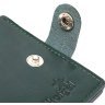 Зеленый кошелек двойного сложения из гладкой кожи с хлястиком на кнопке Shvigel (2416462) - 3