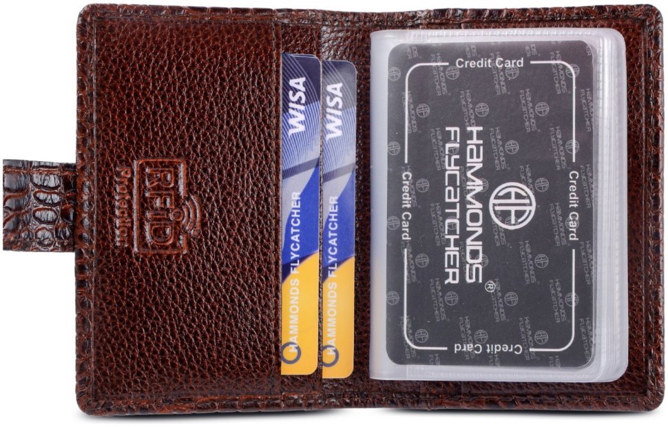 Кожаная визитница на кнопке с фактурной под крокодила Hammonds Flycatcher CC602 коричневая 108061 modnotak фото №3