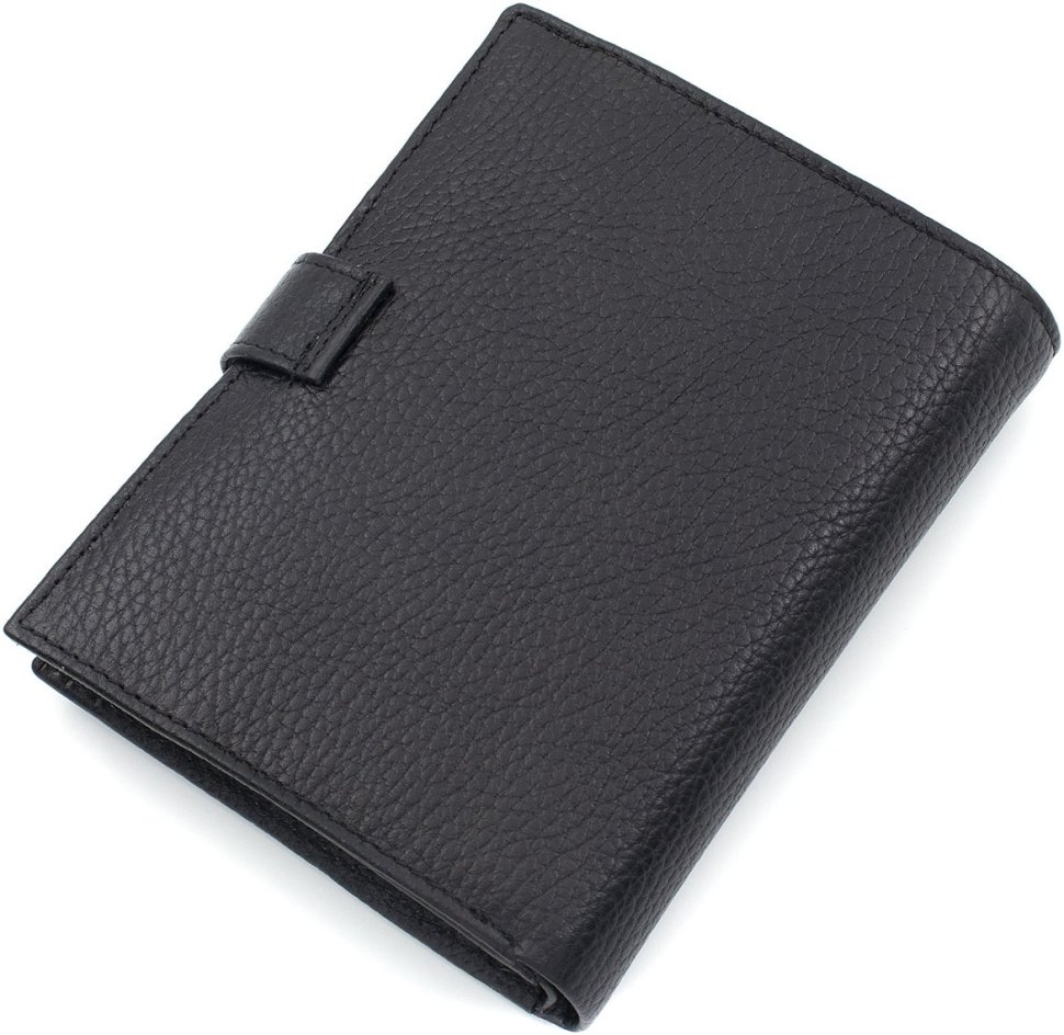 Функциональное мужское кожаное портмоне под паспорт и автодокументы KARYA 69761 Черного цвета