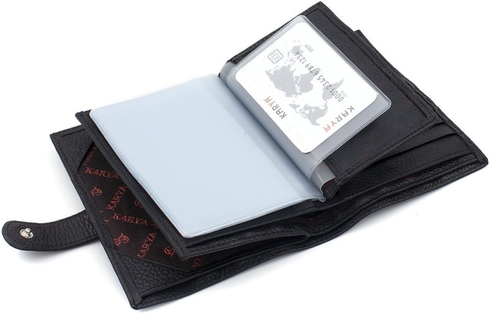 Функціональне чоловіче шкіряне портмоне під паспорт та автодокументи KARYA 69761 Чорного кольору