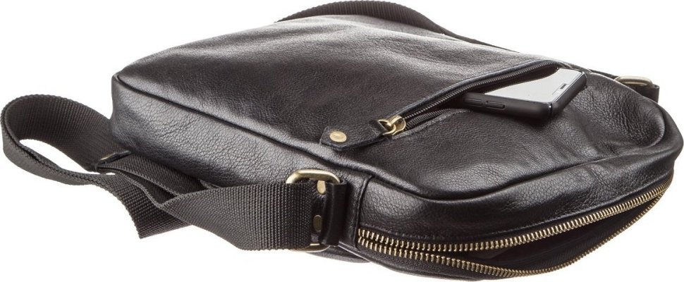 Чоловіча шкіряна сумка-плашета чорного кольору з однією лямкою SHVIGEL (2419111)