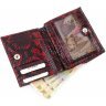 Невеликий шкіряний жіночий гаманець червоно-чорного кольору з фактурою під змію KARYA (15539) - 6