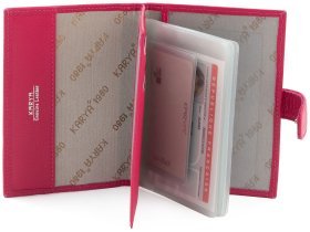 Розовая обложка для паспорта из натуральной кожи с фиксацией KARYA (443-040)