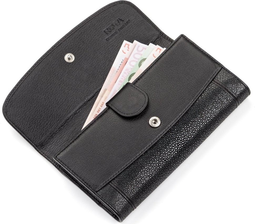 Чорний гаманець з натуральної шкіри морського ската з фіксацією STINGRAY LEATHER (024-18089)