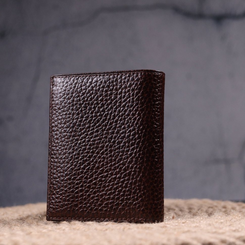 Чоловічий портмоне без застібки з натуральної зернистої шкіри коричневого кольору KARYA (2421365)
