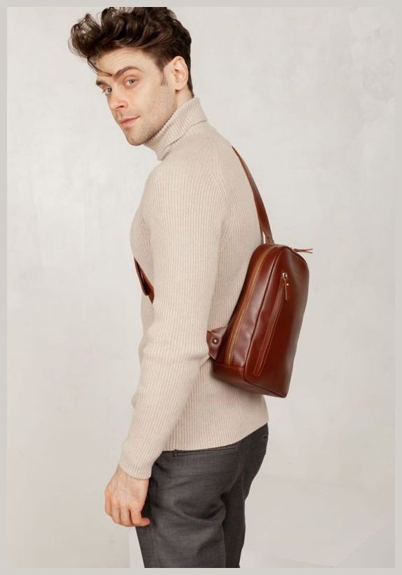 Мужская вертикальная сумка-слинг из гладкой кожи светло-коричневого цвета BlankNote Chest bag 78963 фото №4 Мужская вертикальная сумка-слинг из гладкой кожи светло-коричневого цвета BlankNote Chest bag 78963 modnotak фото №4