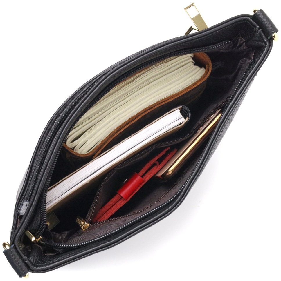 Стильная наплечная женская сумка из натуральной кожи черного цвета с красивым цветочным тиснением Vintage Style 91064 modnotak фото №4